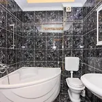 Peaceful With Style - Two Bedroom Bedroom Lejlighed *