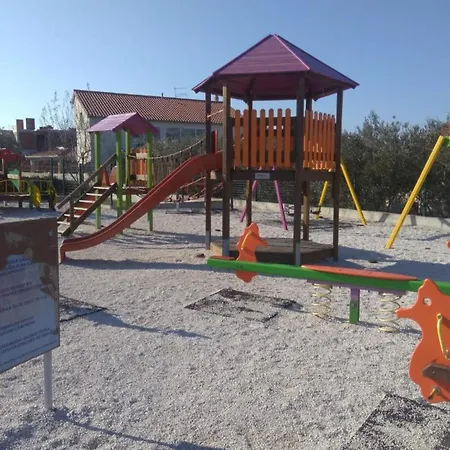 Peaceful With Style - Two Bedroom Bedroom Trogir