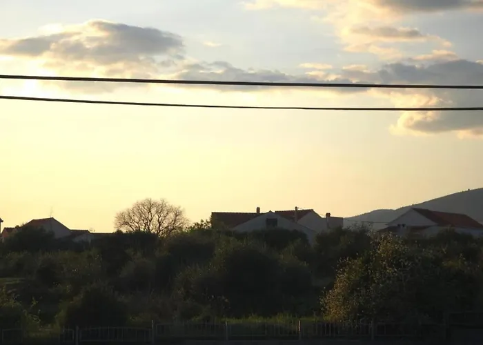 Apartment Peaceful With Style - Two Bedroom Bedroom *