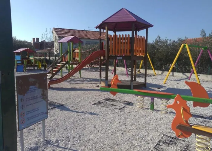 Peaceful With Style - Two Bedroom Bedroom Trogir